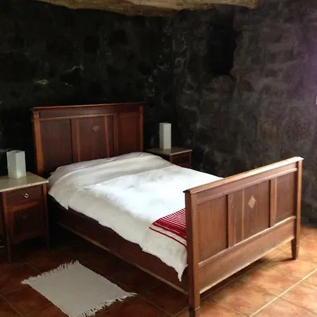 Casa Da Lava São Roque do Pico